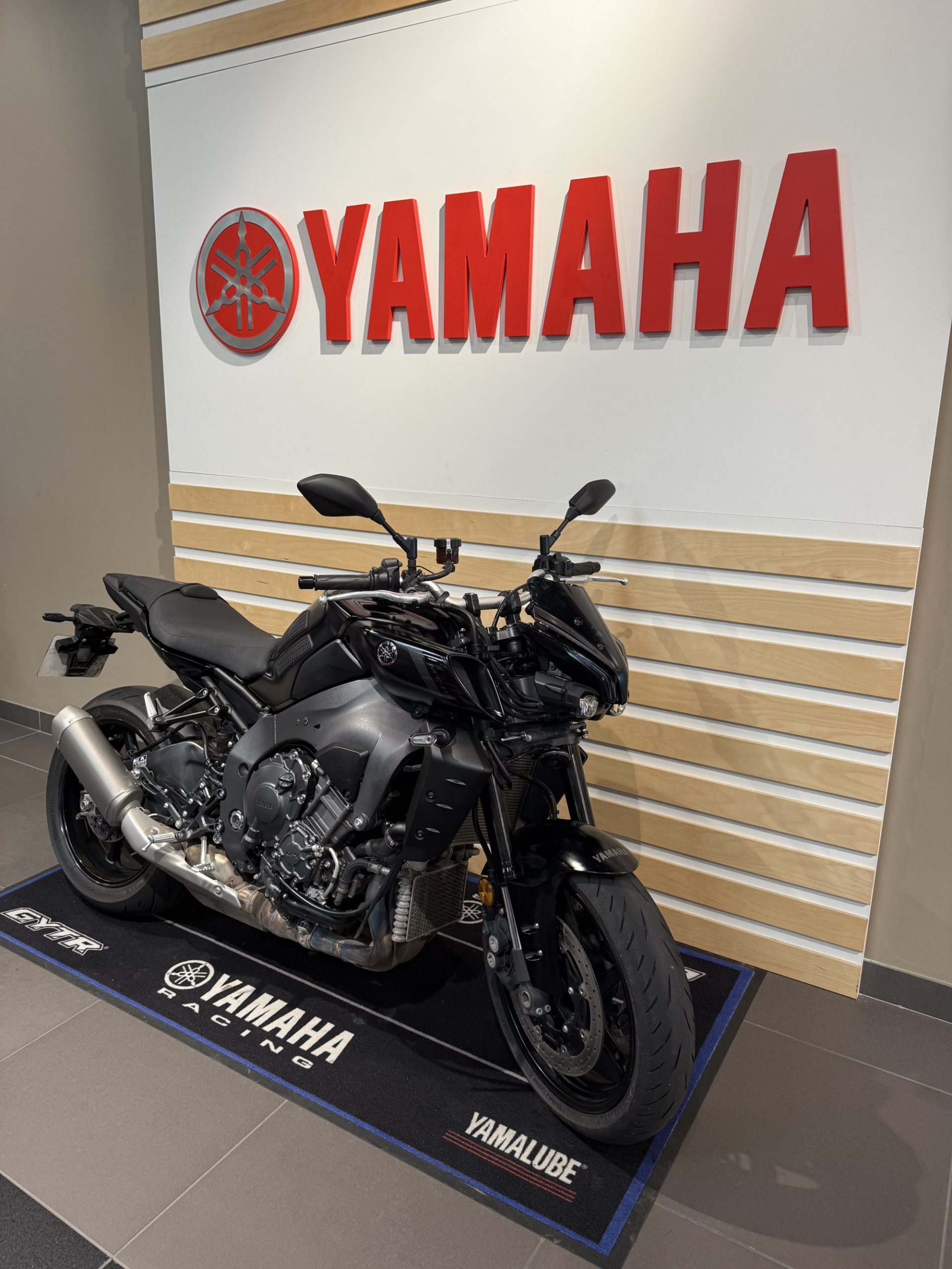 YAMAHA MT-10 – Image 3